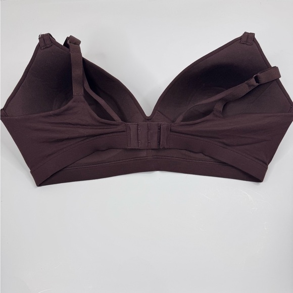 Maidenform Everyday Luxe Wireless T-Shirt Bra
38D NWOT - Picture 4 of 6